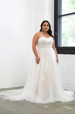 ANISSA Gown in Ivory/Champagne