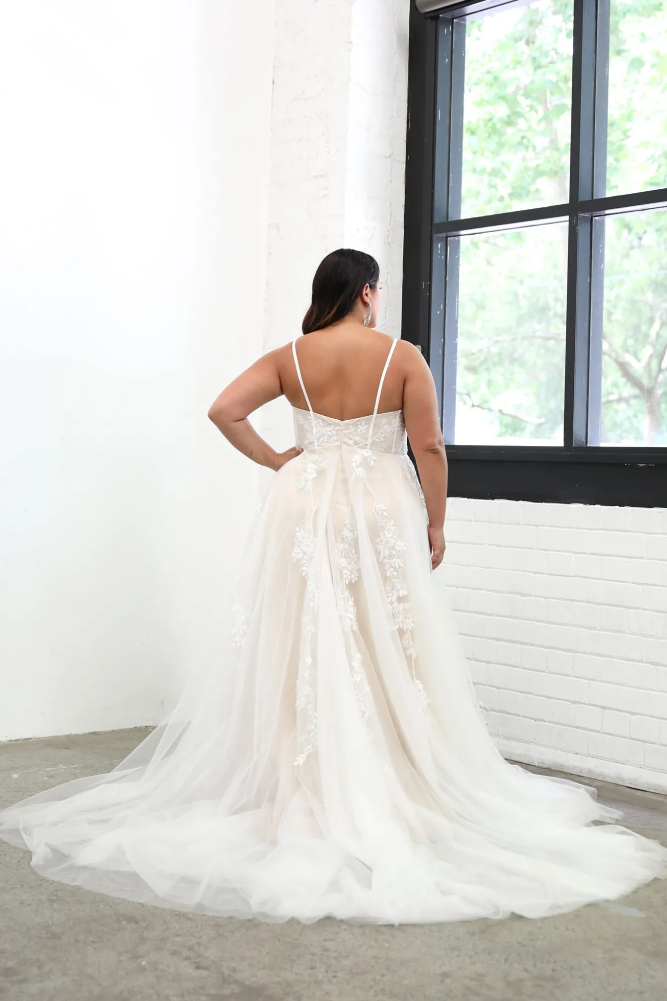 ANISSA Gown in Ivory/Champagne