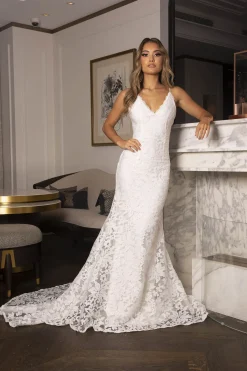 Florentina Lace Gown - White