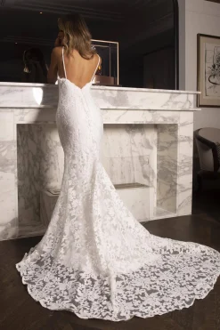 Florentina Lace Gown - White