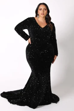 Petra Long Sleeve Gown in Black